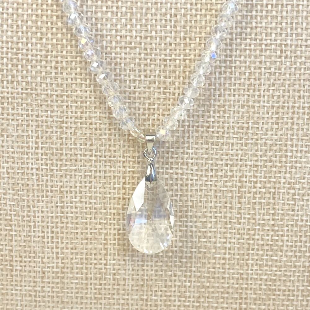Sparkly Drop Beaded Pendant Necklace